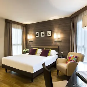 3* Lägenhetshotell Citadines Republique