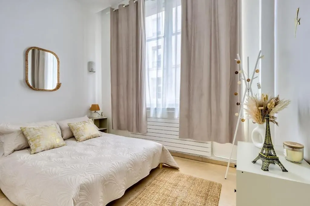 Luxe Parisien Au Coeur Du Marais Apartment 0*, Paris